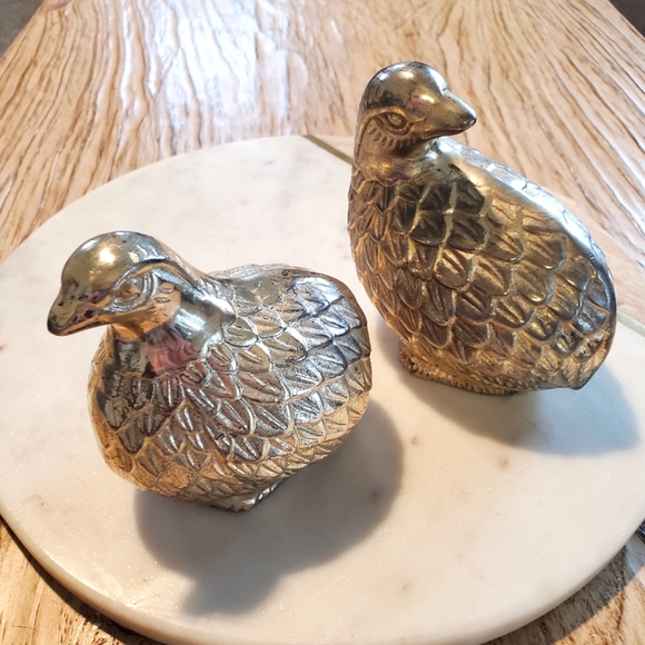 Mid-Century Small Figurines Pair of Quail Partridge Bird Guinea Hen Vintage - Picture 1 of 5